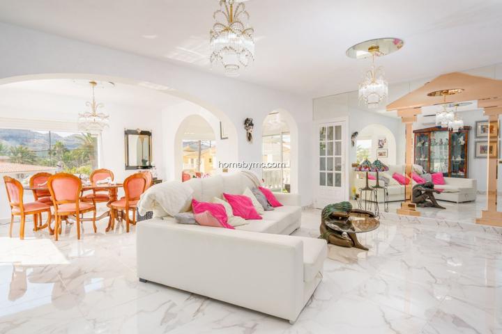 FANTÁSTICO CHALET REFORMADO A LA VENTA, CON MUY BUENAS VISTAS Y GRAN PRIVACIDAD EN ALFAZ DEL PI photo 0