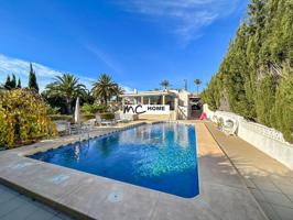 Chalet independiente en venta en Alfaz del Pi photo 0