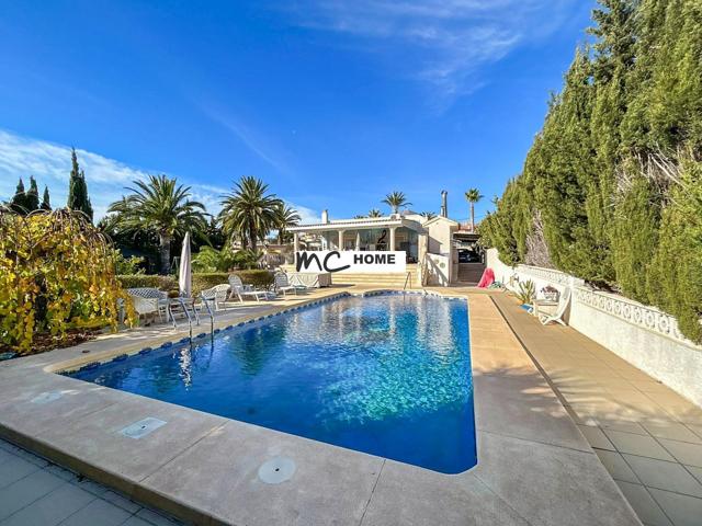 Chalet independiente en venta en Alfaz del Pi photo 0