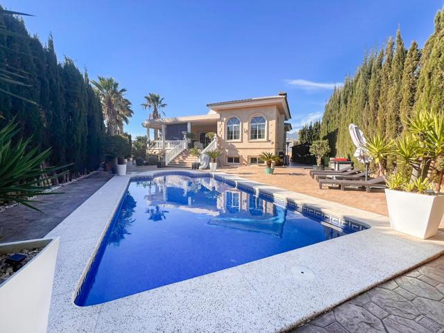 Casa En venta en Urbanizaciones, L'Alfas Del Pi photo 0