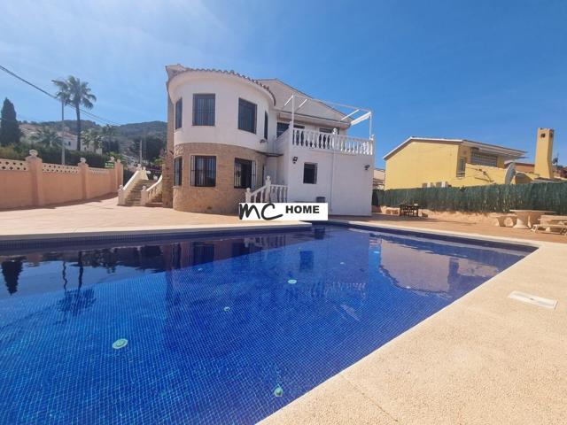 Villa en venta en El Albir photo 0