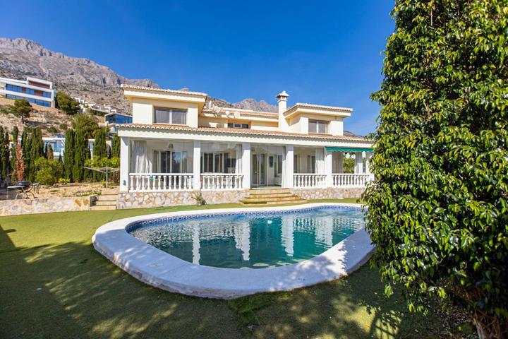 Villa de Lujo de Estilo Mediterráneo en Venta en Altea la Vella photo 0