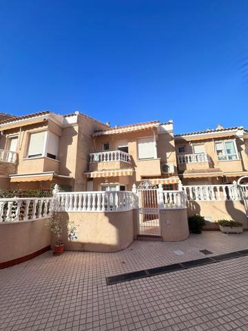 ¡Vive la vida que siempre has soñado en Santa Pola! 🌞🏡 photo 0