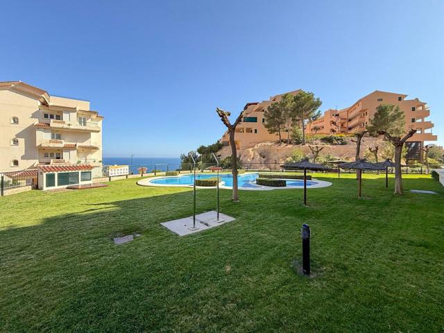 Dúplex con espectaculares vistas al mar en venta en Mascarat, Altea photo 0