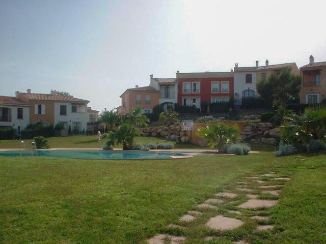 Chalet adosado en venta en Finestrat photo 0