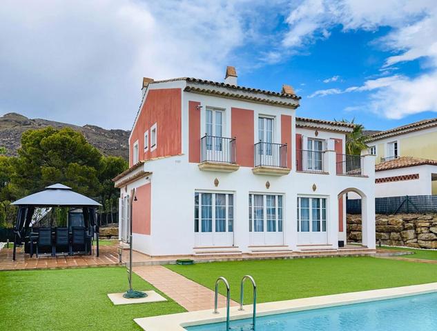 Casa En venta en Sierra Cortina, Finestrat photo 0