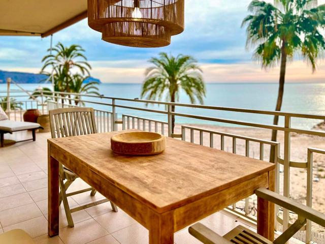 Apartamento Reformado en Primera Línea de Mar en Altea photo 0