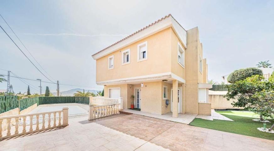 Pareado con piscina privada, vistas al mar y a la montaña – La Nucia photo 0