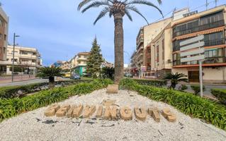 Apartamento céntrico con gran potencial en venta en Alfaz del Pi photo 0