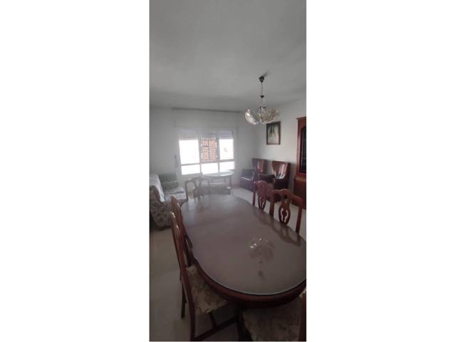 Piso en venta en Baza photo 0