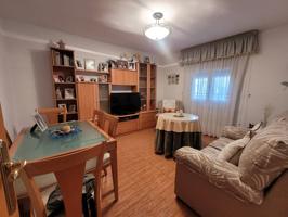 Casa en venta en Baza photo 0