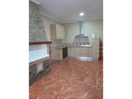 Venta de piso en Baza photo 0