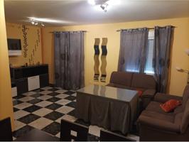 Casa en venta en Baza photo 0