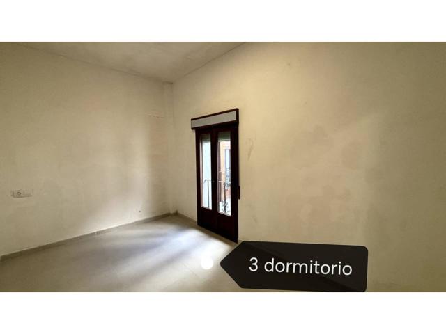 Piso en venta en Baza photo 0