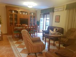 Piso en alquiler en Baza photo 0