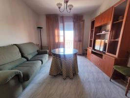 Piso en alquiler en Baza photo 0