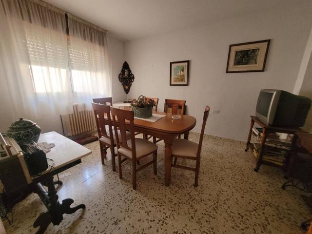Venta de piso en Baza photo 0