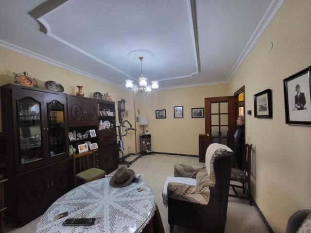 Piso en venta en Baza photo 0