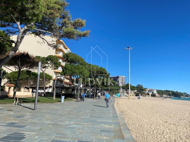 Piso En venta en Castell-Platja D'Aro photo 0