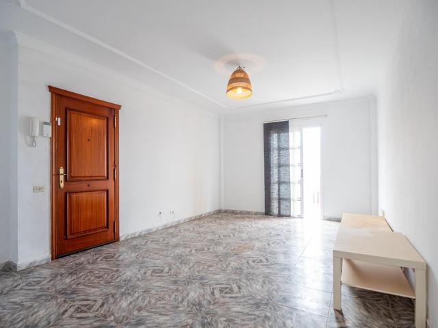 Piso en Venta: Edificio Diamante, Santidad, Arucas photo 0