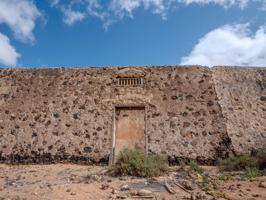 Joya Histórica para Transformar en el Corazón de La Oliva photo 0