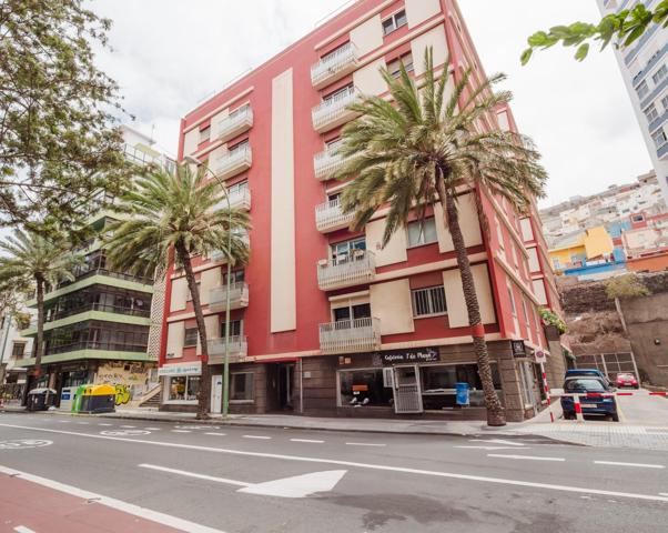 Un lienzo en Blanco en Avenida Primero de Mayo, en pleno corazón de la ciudad. photo 0