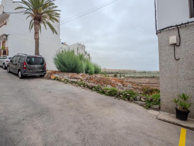 Terreno Urbano de 120 m2 - Arucas, Calle Isa 18 photo 0