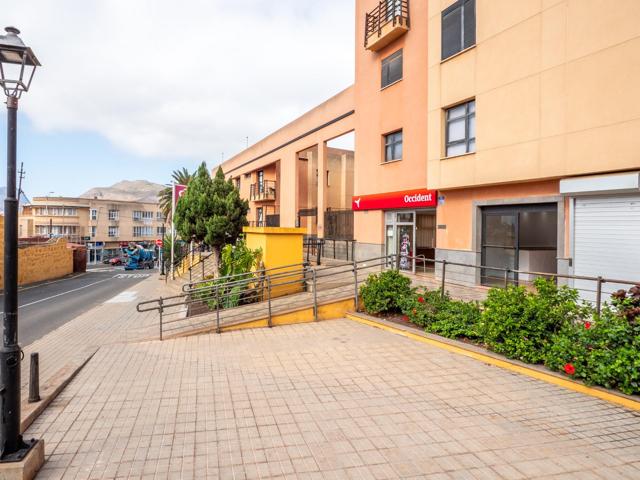 Local comercial en alquiler en calle Calvario, Gáldar photo 0