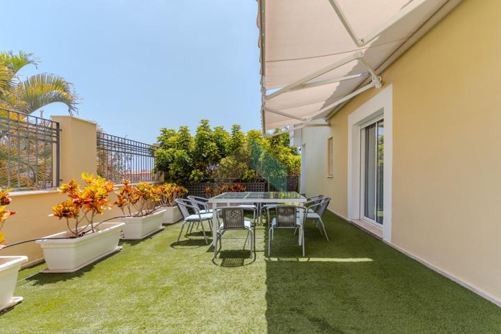 Villa En venta en Adeje photo 0