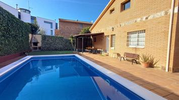 Chalet - Torre - Terrassa photo 0