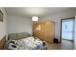 Alquiler de piso en San Cibrao das Viñas photo 0