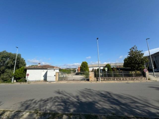 Nave comercial en venta en Torelló photo 0