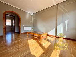 Piso En venta en Gr Julio Ruiz Salazar, Torrelavega photo 0