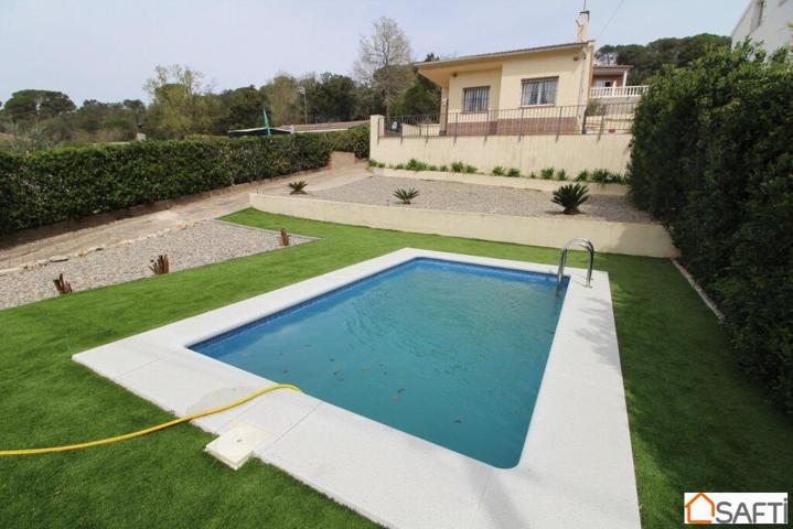 Preciosa casa con piscina cerca de Lloret de mar y de sus playas!! photo 0