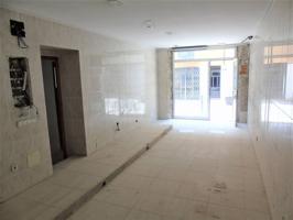 Local en venta en Tona photo 0