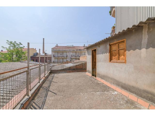Casa en venda al centre de Manresa - Ideal per a negoci i inversió photo 0