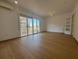 PIS 4 HABITACIONES ZONA PLAÇA CATALUNYA photo 0