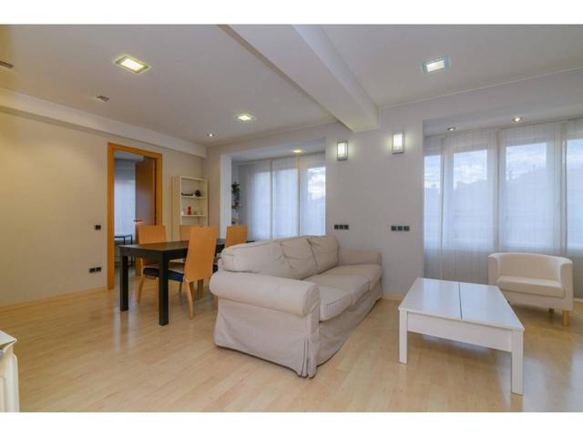 PIS 3 HABITACIONS AMB LOCAL PER GARATGE photo 0