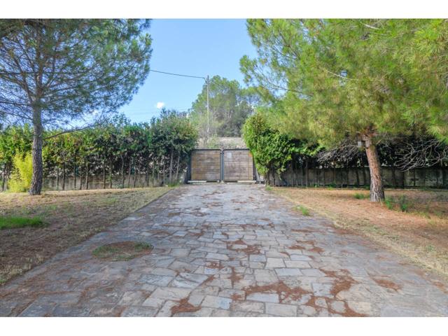 ESPECTACULAR FINCA AMB VISTES A MONTSERRAT photo 0