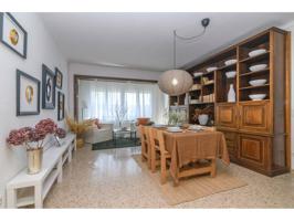 PISO 4 HABITACIONES ZONA PLAÇA COTS photo 0