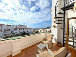  Ático En venta en Nerja photo 0