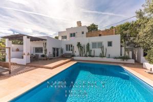 Casa-Chalet en Venta en Sant Josep De Sa Talaia Baleares photo 0