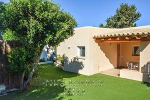 Casa-Chalet en Venta en Sant Josep De Sa Talaia Baleares photo 0