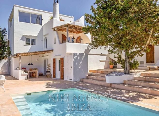 Casa-Chalet en Venta en Sant Josep De Sa Talaia Baleares photo 0