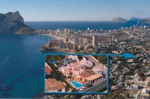 Hotel en venta a 500 metros de la playa de Levante en Calpe photo 0