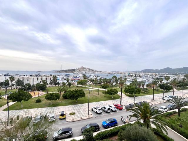 ÚLTIMA VIVIENDA EN VENTA EN UNO DE LOS EDIFICIOS MÁS SEÑORIALES MARINA IBIZA photo 0