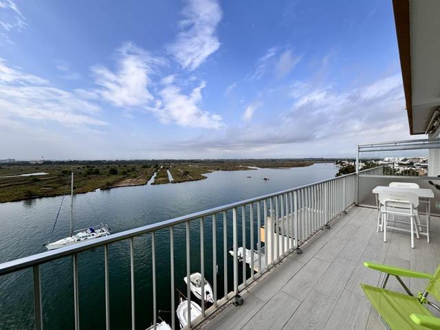 PISO DE ALTO STANDING CON VISTAS AL MAR EN ROSES! photo 0