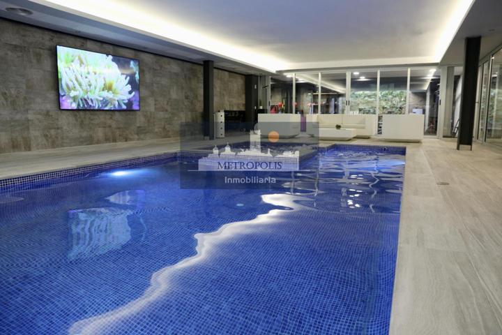 ESPECTACULAR CHALET DE DISEÑO EN 4 PLANTAS photo 0