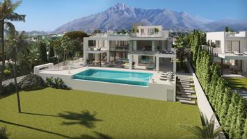 Villa En venta en Marbella photo 0