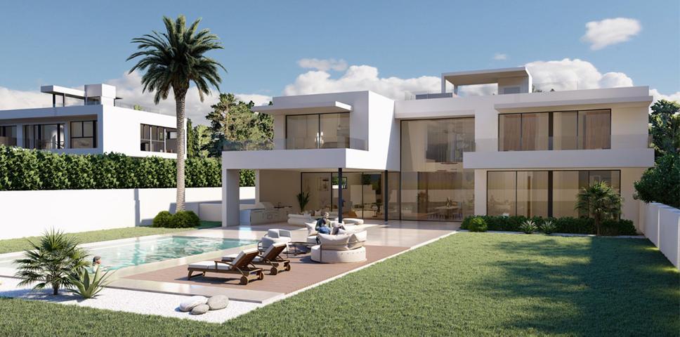 Villa En venta en Marbella photo 0